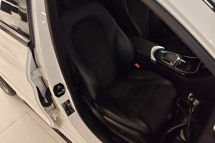 Used Mercedes-Benz C-Class 2020 Restyled C 260 Sport Edition Right Front Seat