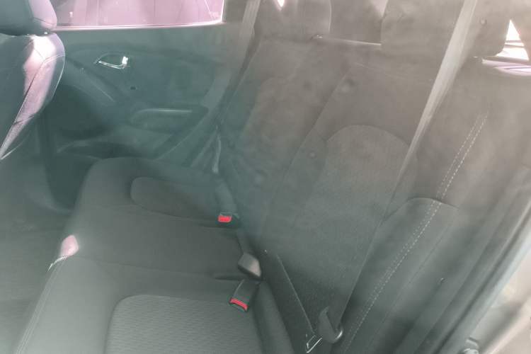 Used Hyundai ix35 2015 2.0L Automatic 2WD Comfort Edition China V Standard