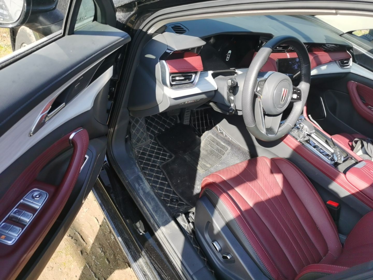 Hongqi H5 PHEV 2025 130 Super Hybrid Version — снимка 18