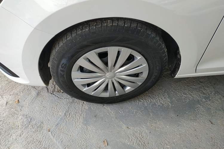 Used Volkswagen Santana 2021 1.5L Manual Fashion Edition Exterior 4