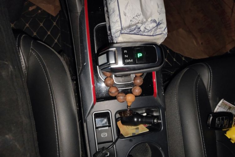 Used Haval H2 2018 Chuanxiang Edition 1.5T Dual-Clutch Two-Wheel Drive ZhiShang Model China V Standard Gear Lever