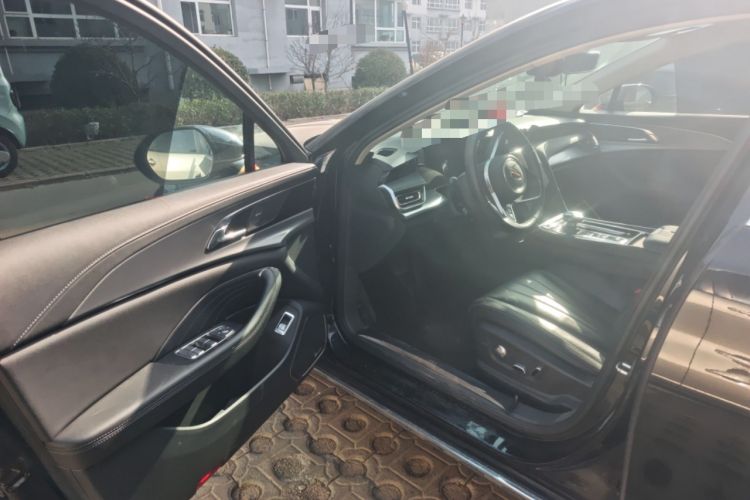 Used Hongqi H5 2024 2.0T Automatic Smart Connect Flagship Edition Driver Seat