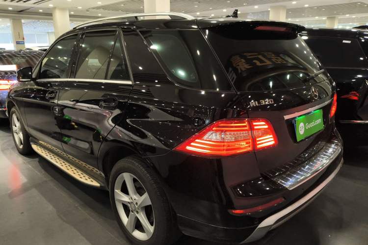 Used Mercedes-Benz M-Class 2015 ML 320 4MATIC