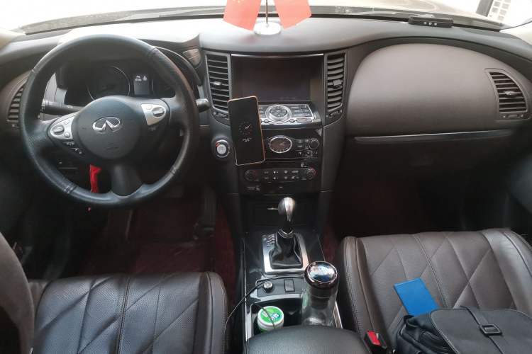 Used Infiniti QX70 2015 3.7L Shadow Edition