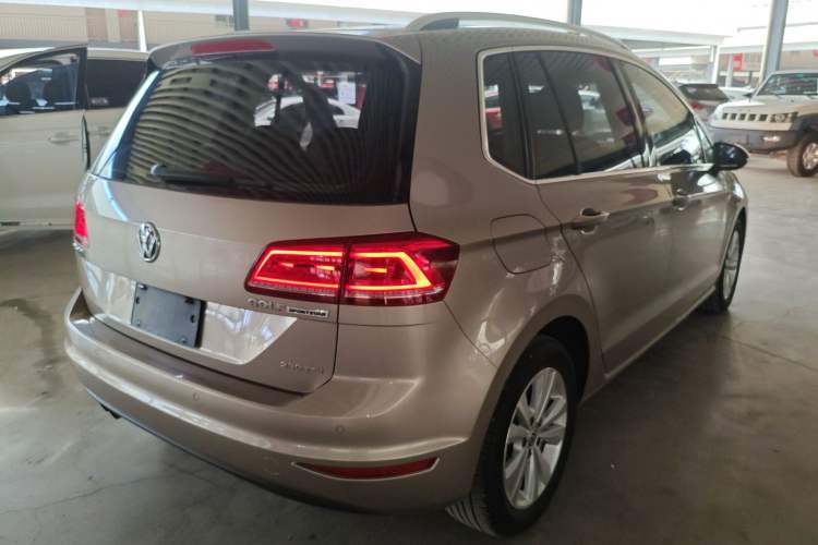 Used Volkswagen Golf Sportsvan 2018 230TSI Automatic Trend Edition Exterior 5