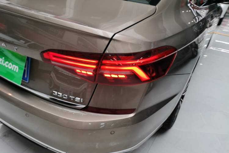 Used Volkswagen Passat 2020 330TSI Luxury Edition China VI