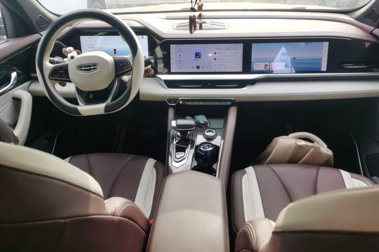 Used Geely Auto Monjaro L 2024 2.0TD High-Power Automatic Two-Wheel Drive Yunqi Version
