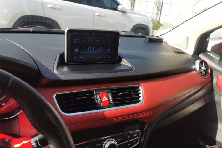 Used Haval H1 2015 1.5L AMT Luxury Model