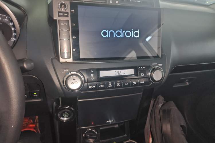 Used Toyota Prado 2016 2.7L Automatic Standard Edition Audio And AC Panel