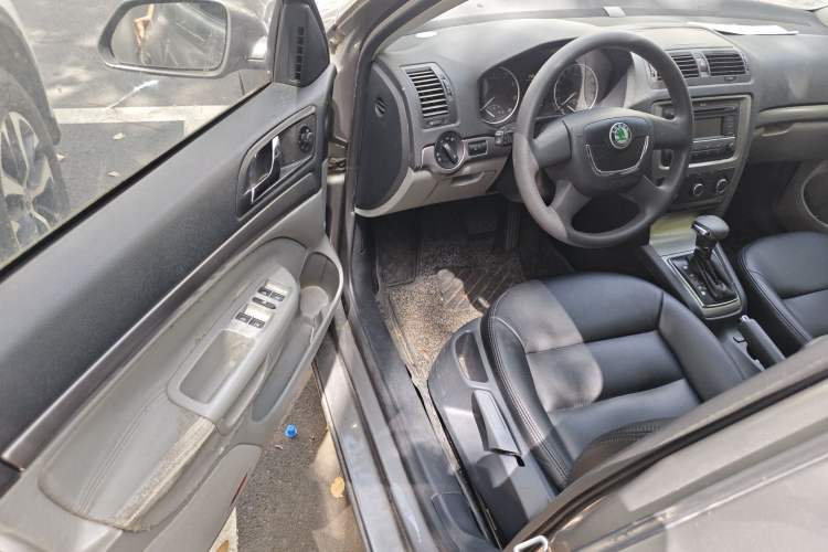Used Skoda Octavia 2012 1.6L Automatic Yijie Edition
