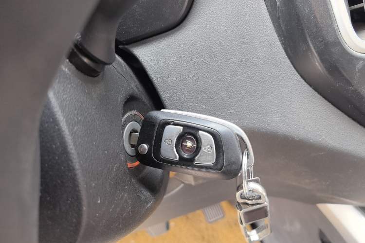 Used Jinbei Hiace King 2021 2.0L City Transport King Series Comfortable High-Roof 6-Seater 1TZS
