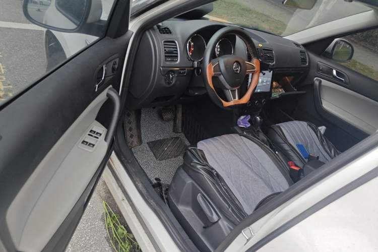 Used Skoda Yeti 2017 TSI280 DSG Advanced Edition Driver Seat