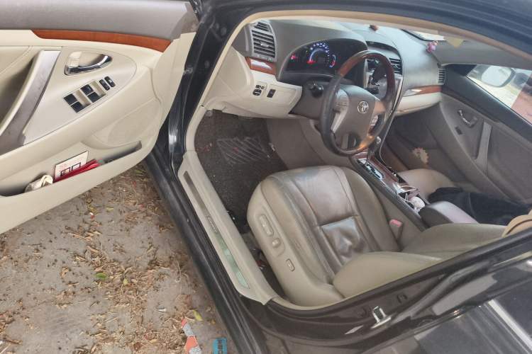 Used Toyota Camry 2013 200G Classic Luxury Edition