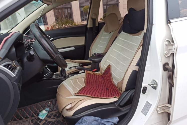 Used Changan Alsvin V7 2016 1.6L Manual Enjoyment Model China V Standard
