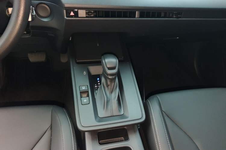 Used Toyota Corolla Cross 2026 Model 2.0L Pioneer Edition
