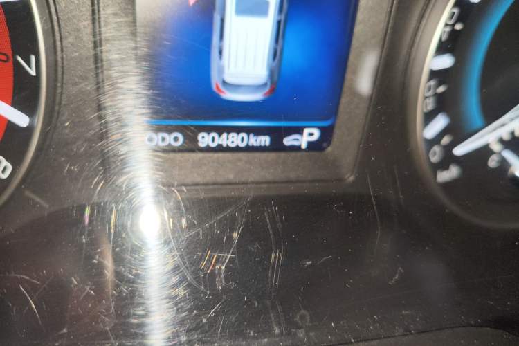 Used Haval H2 2016 Red Label 1.5T Automatic Two-Wheel Drive Elite Model Odometer Close Up