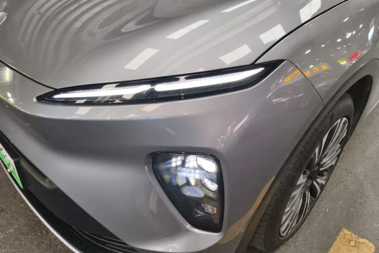 Used Nio ES8 2024 75 kWh Left Front Headlight