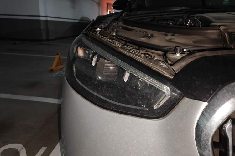 Used Mercedes-Benz Maybach S-Class 2023 S 480 4MATIC Right Front Headlight