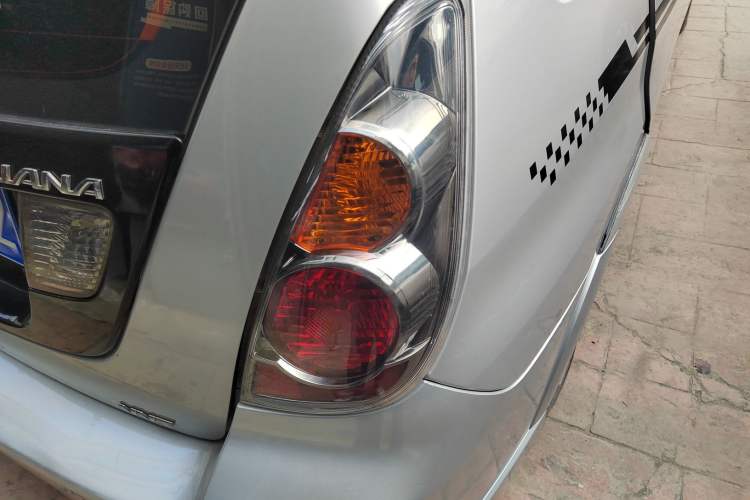 Used Suzuki Liana 2013 Hatchback 1.4L Manual Standard Model A
