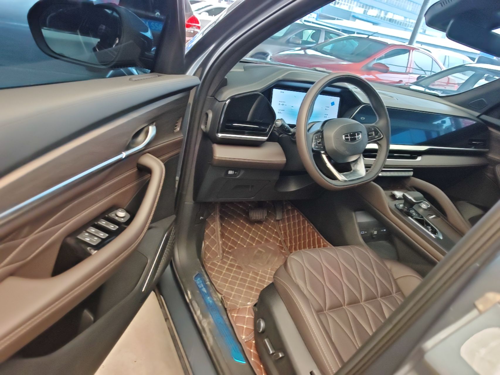 Geely Auto Monjaro L 2025 2.0TD Automatic Xingyun Version — снимка 18