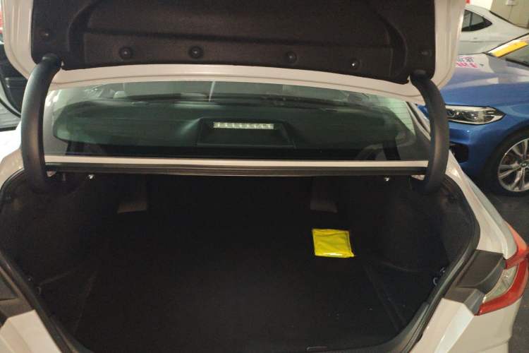 Used Toyota Camry 2024 Dual-Engine 2.5HG Prestige Edition Trunk