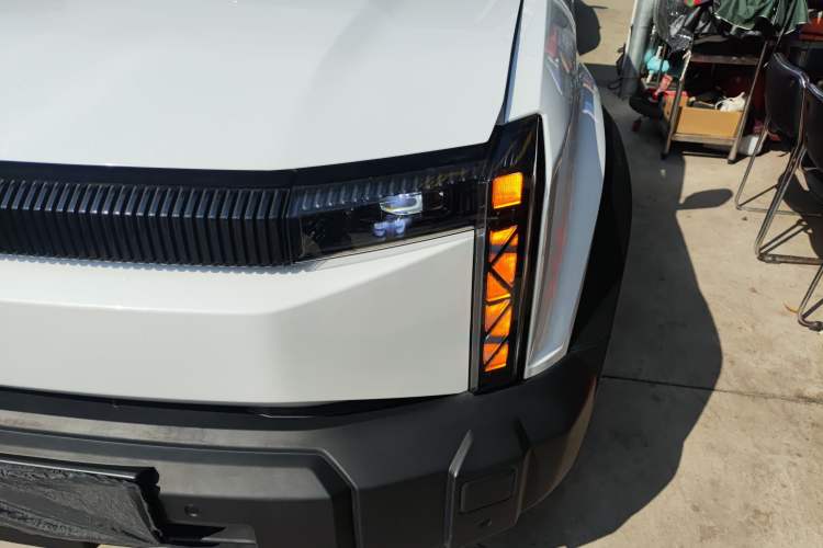 Used iCAR 03 2024 501km Two-Wheel Drive Long-Range Version