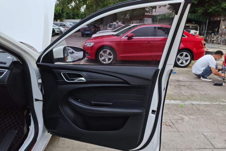 Used Roewe i5 2019 1.5L Automatic 4G Connected Langhao Edition