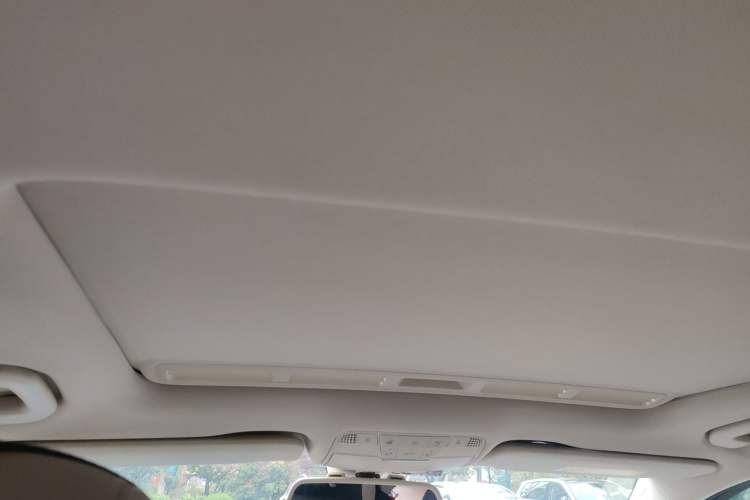 Used Mercedes-Benz C-Class 2017 Restyled C 180 L Fashion Edition Sport Version