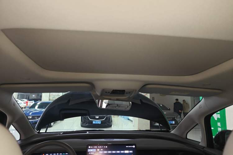 Used Denza D9 2022 DM-i 970 Four-Wheel Drive Prestige Model
