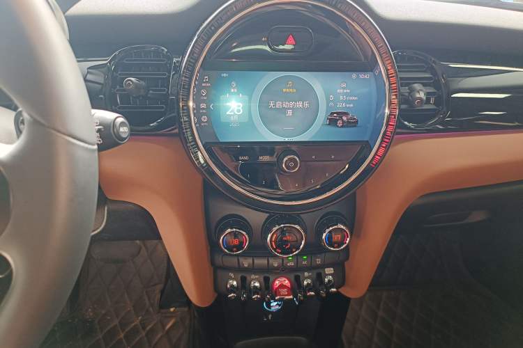 Used MINI MINI 2022 Updated 2.0T COOPER S Classic Edition Five-Door Version