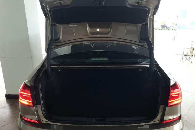 Used Volkswagen Passat 2017 330TSI DSG Luxury Edition
