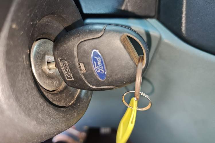 Used Ford Transit Custom 2009 2.4T Diesel Multi-Function Long Wheelbase Mid-Roof Emission Standard III Vehicle Key