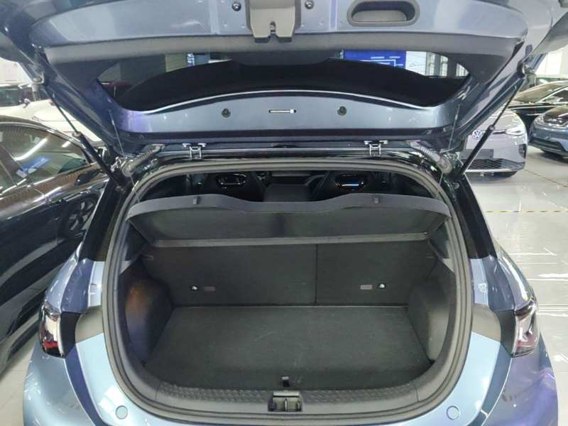 Used BYD Dolphin 2025 520km Range Knight Edition — 18