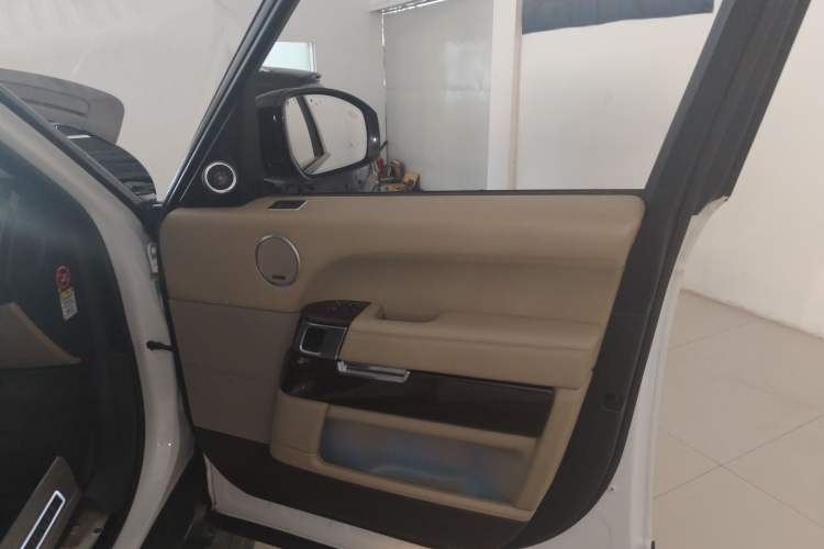 Used Land Rover Range Rover 2015 3.0 SC V6 Vogue SE Long-Wheelbase Edition