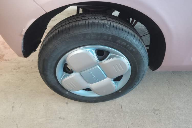 Used Geely Galaxy Panda 2023 Panda Mini 200km Endurance Bear Right Rear Wheel Hub