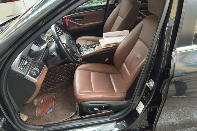 Used BMW 5 Series 2017 525Li Leading Model