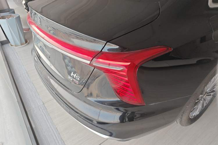 Used Hongqi H5 2024 1.5T DCT Smart Connect Flagship Edition