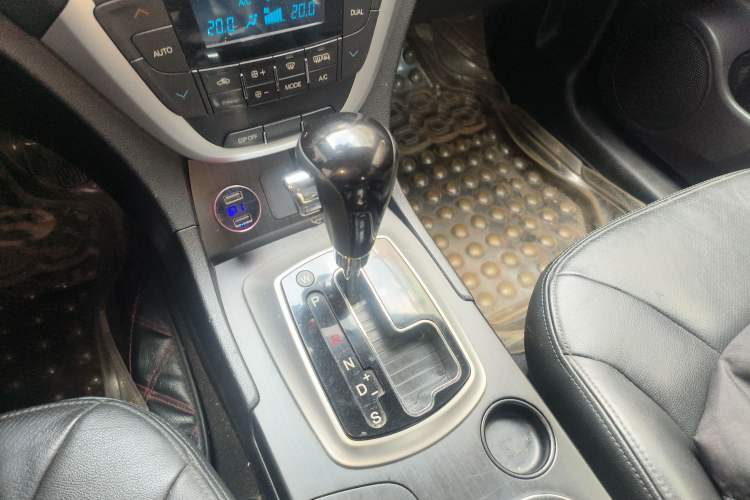 Used GAC Trumpchi GS5 2012 2.0L Automatic Two-Wheel Drive Anniversary Edition