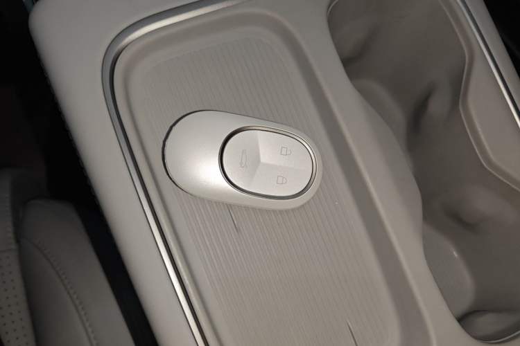 Used Nio ES6 2023 75 kWh