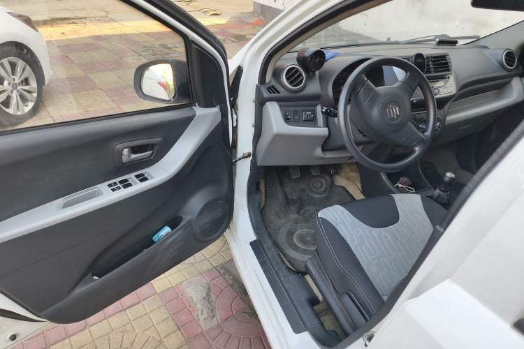 Used Suzuki Alto 2013 1.0L Manual Luxury Model