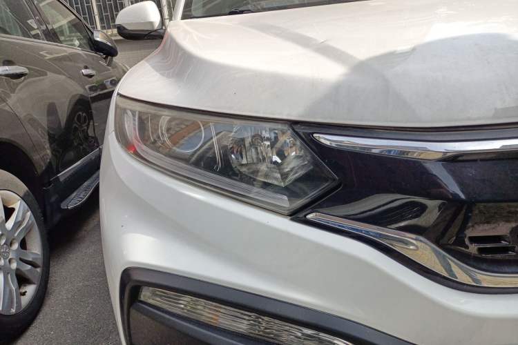 Used Honda XR-V 2015 1.8L VTi CVT Luxury Edition Right Front Headlight