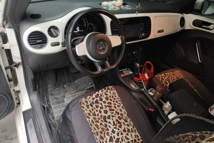 Used Volkswagen Beetle 2014 1.4TSI Fashion Edition Interior 2