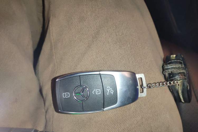 Used Mercedes-Benz GLE 2020 Facelifted GLE 450 4MATIC Stylish Edition Vehicle Key