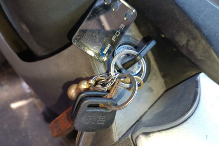 Used Jinbei Hiace 2011 2.0L Fifth-Generation Kuaiyunwang Comfort Type K 4G20B
