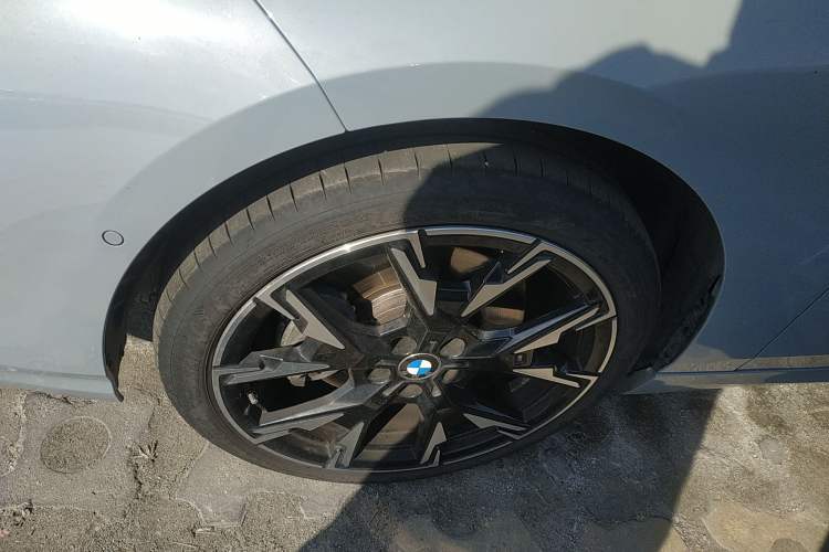 Used BMW 2 Series 2025 225L M Sport Night Edition Package Exterior 4