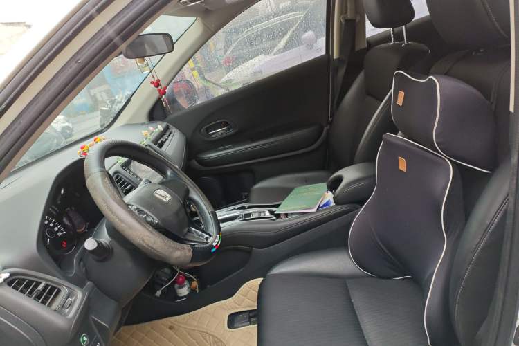 Used Honda Vezel 2022 1.5L CVT Phantom Night Pioneer Edition
