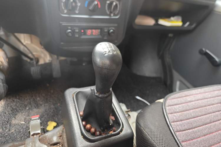 Used Wuling Zhiguang 2015 1.2L Practical LS-I Model