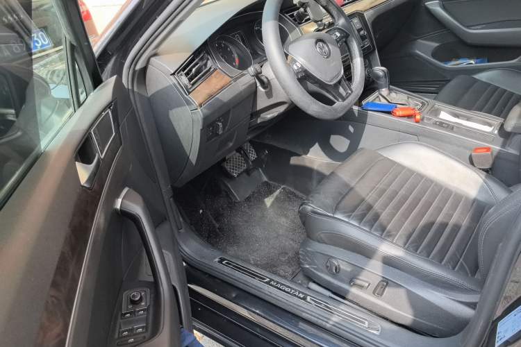 Used Volkswagen Magotan 2018 Facelift 330TSI DSG Luxury Model