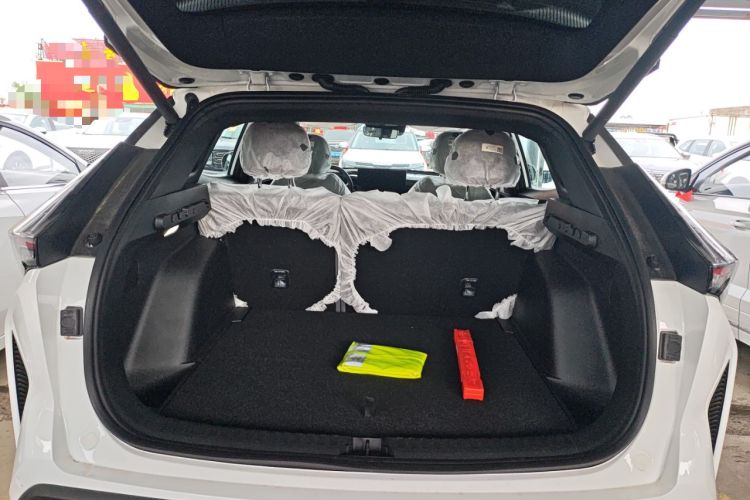 Used Geely Auto Emgrand X7 Sport 2026 Model 1.5TD Aspirational Trunk