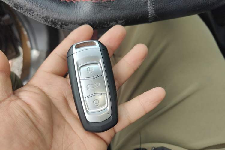 Used Geely Auto Emgrand X7 Sport 2016 1.8TD Automatic Smart Connectivity Version
